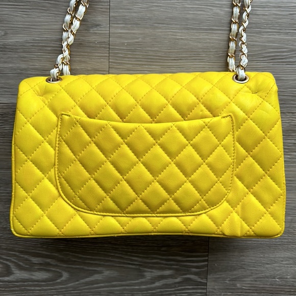Yellow quilted leather bag - Picture 3 of 12